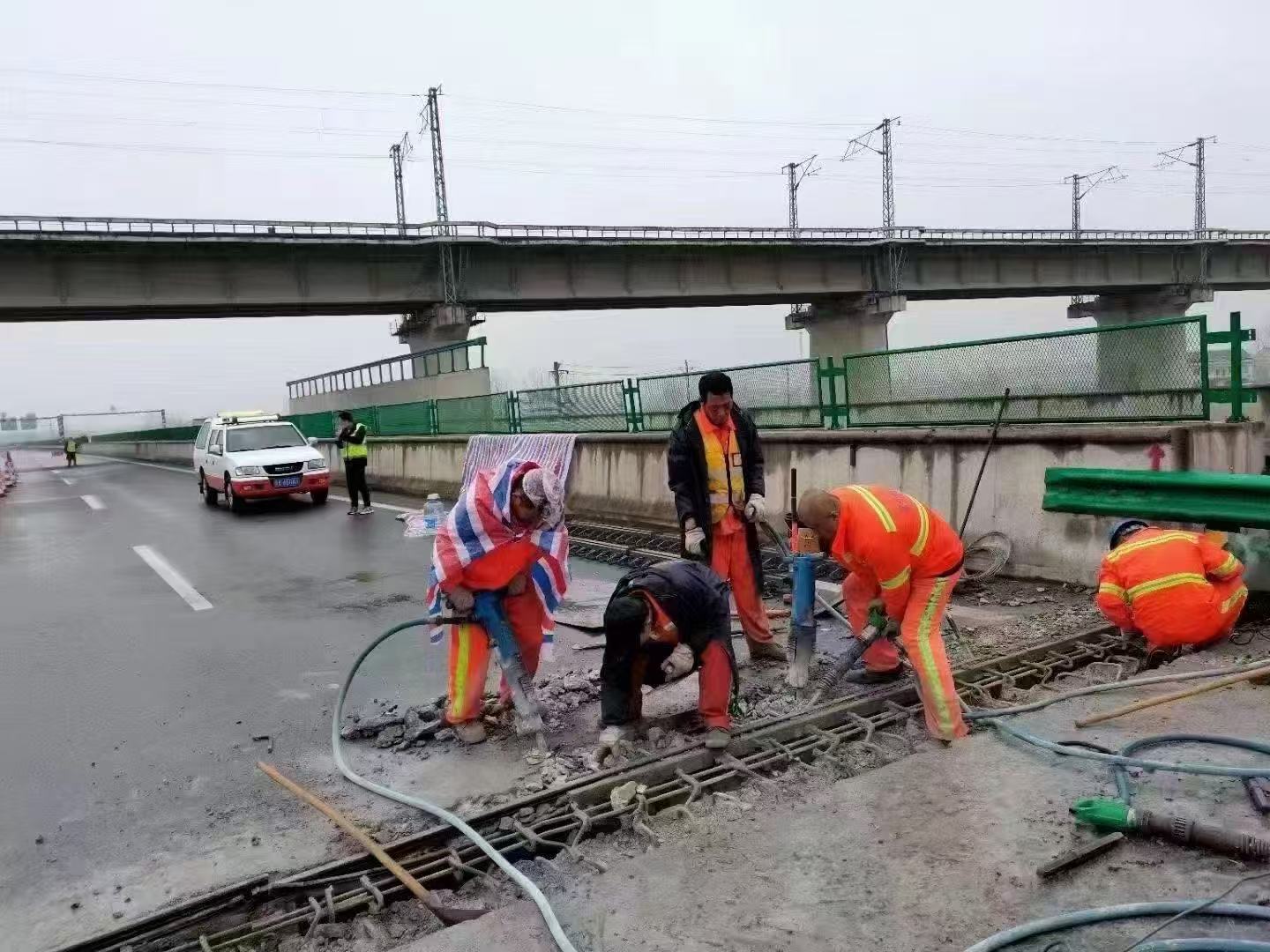 沈阳桥梁伸缩缝抢修料